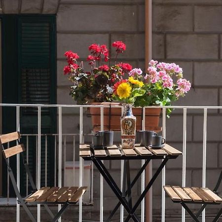 Apartament Bobbo House Iii, A Balcony In The Heart Of Neapol Zewnętrze zdjęcie