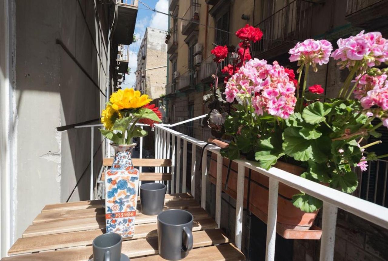 Apartament Bobbo House Iii, A Balcony In The Heart Of Neapol Zewnętrze zdjęcie